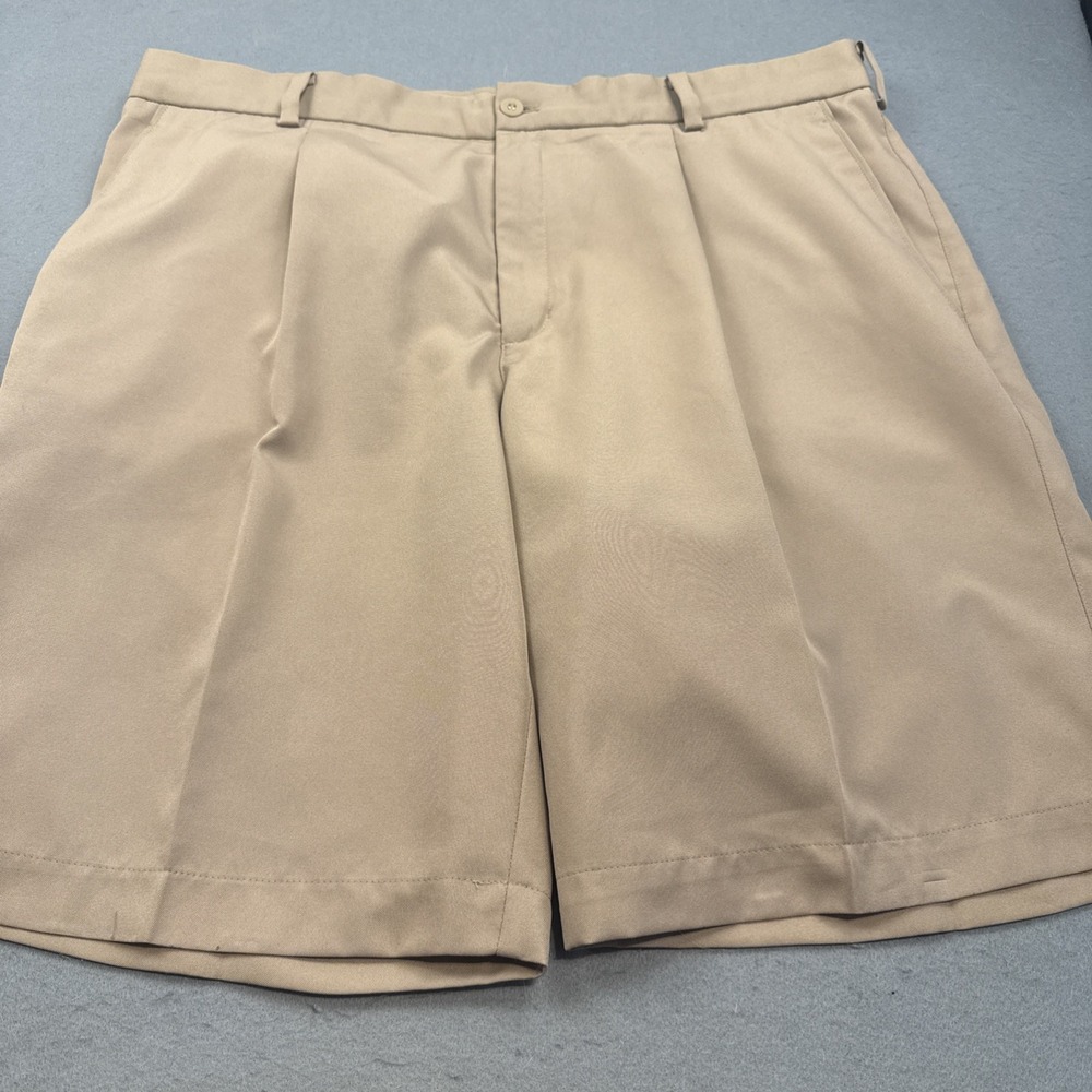 Nike Golf Shorts Mens 38 Beige Chino Pleated Fit Dry 10" Inseam Preppy Casual
